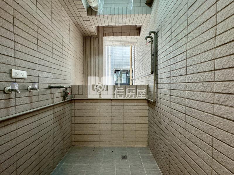 獨家!佳福柏斯市全新高樓層視野兩房+車位房屋室內格局與周邊環境