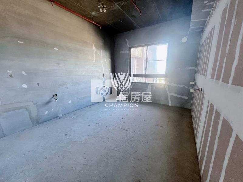 城上城凌雲大戶+連號雙平車房屋室內格局與周邊環境