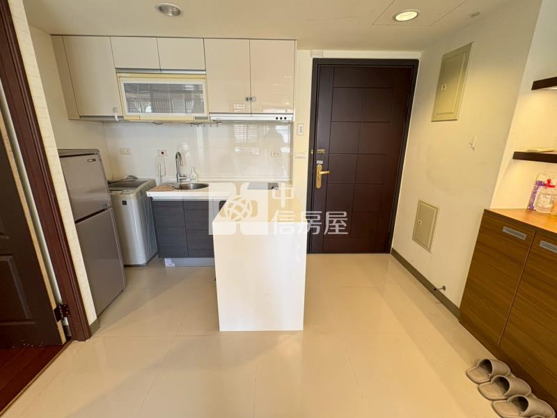 國圖館久樘小豪宅1+1房機上車位房屋室內格局與周邊環境