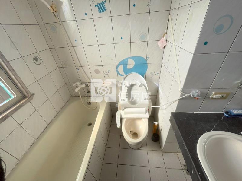 五期大業學區大四房平車視野戶房屋室內格局與周邊環境