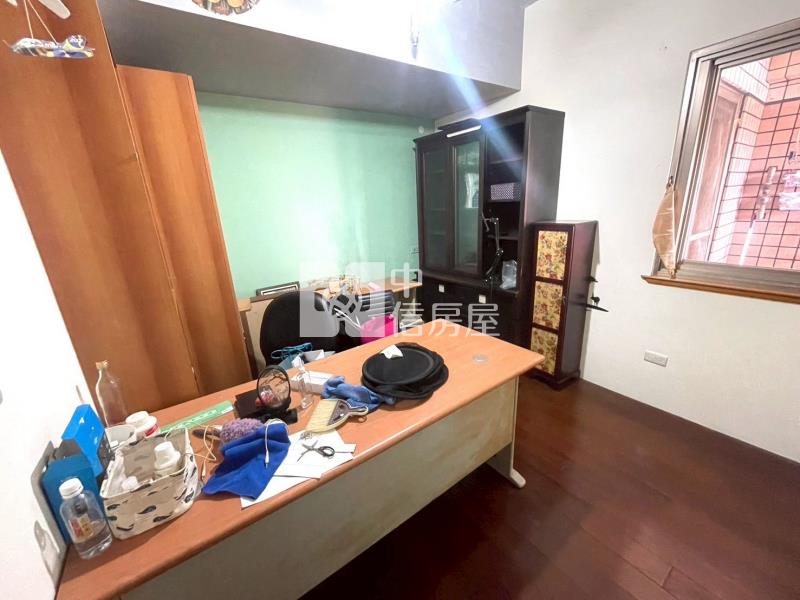 五期大業學區大四房平車視野戶房屋室內格局與周邊環境