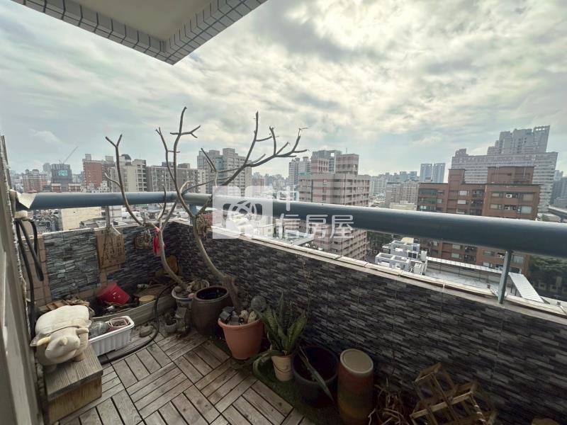 五期大業學區大四房平車視野戶房屋室內格局與周邊環境