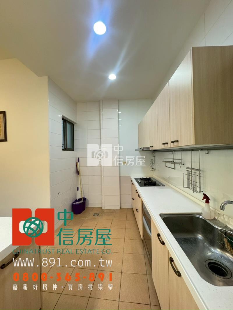 垂楊國小旁車庫美別墅房屋室內格局與周邊環境