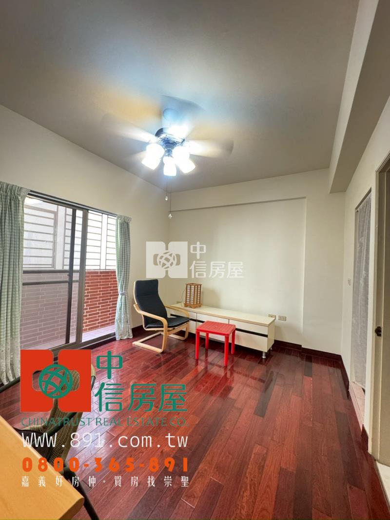 垂楊國小旁車庫美別墅房屋室內格局與周邊環境