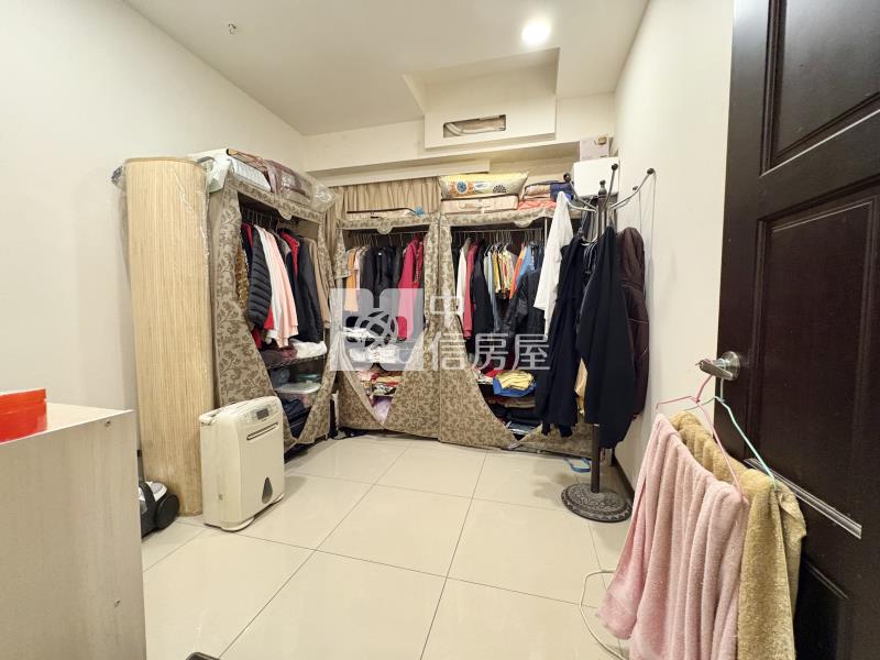 閱美館景觀2房車房屋室內格局與周邊環境