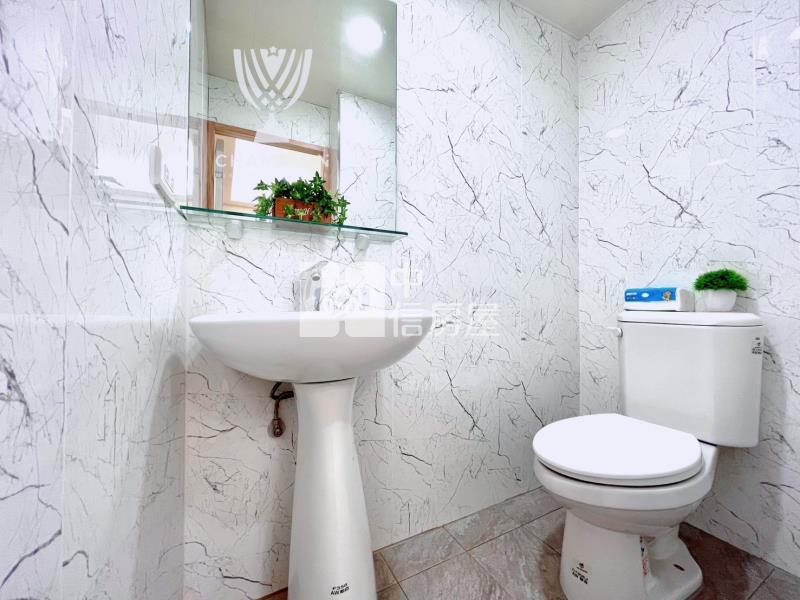 【冠軍】近市區精緻4+5樓空中花園房屋室內格局與周邊環境