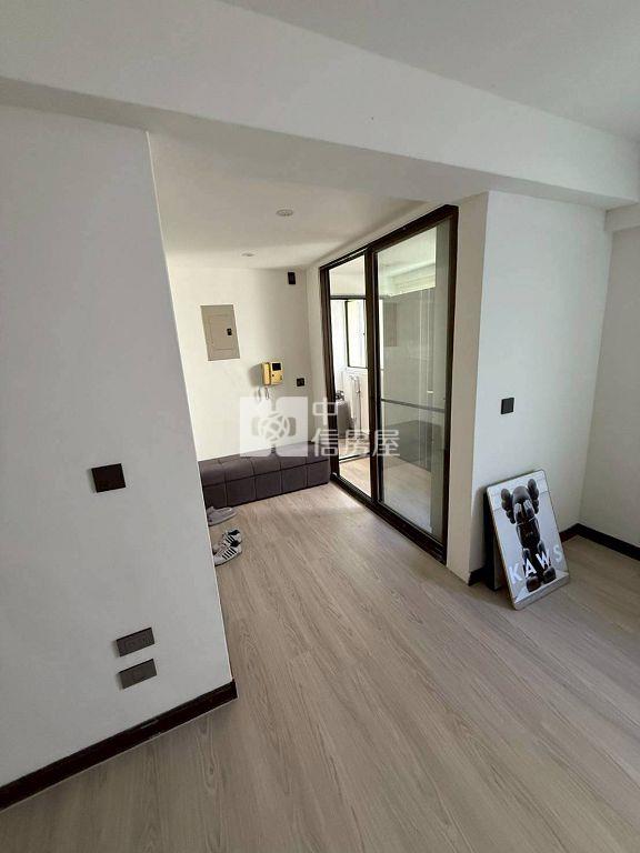 龍南路電梯美套房(中信卓越團隊)房屋室內格局與周邊環境