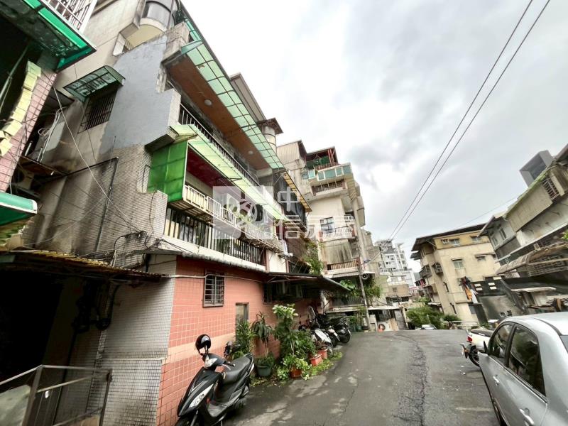 ●正榮街三房美寓房屋室內格局與周邊環境