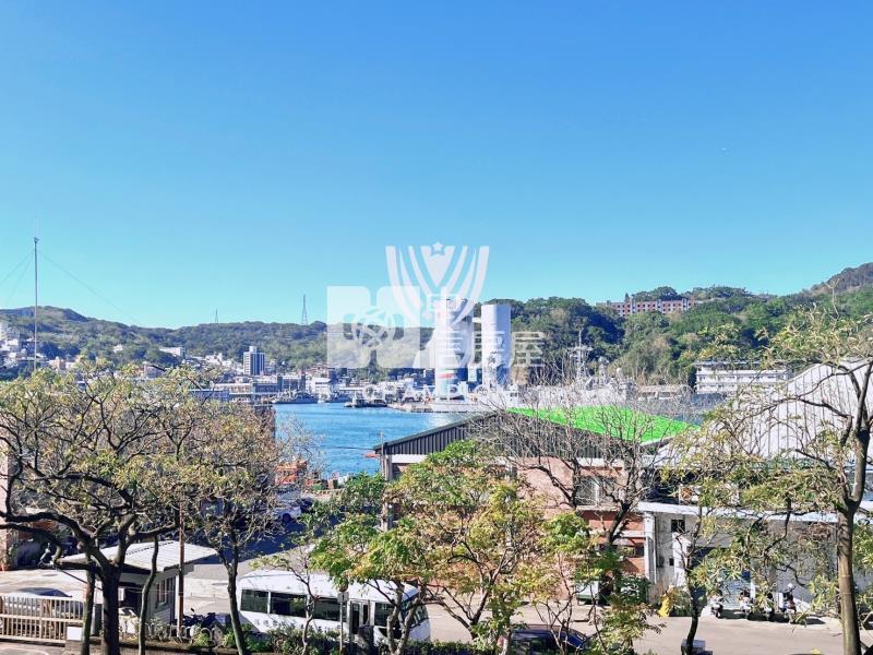 【冠軍】中正電梯海景美三房房屋室內格局與周邊環境