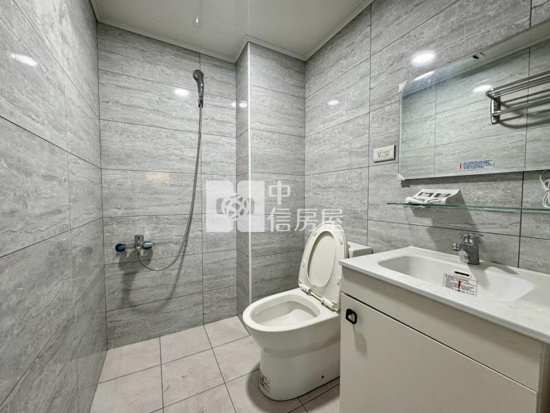 潭子大第矽品商圈大三房+車位房屋室內格局與周邊環境