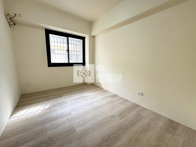 潭子大第矽品商圈大三房+車位房屋室內格局與周邊環境