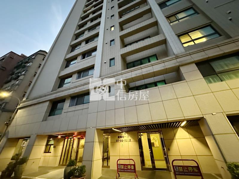 桃園火車站精美裝潢三房車房屋室內格局與周邊環境