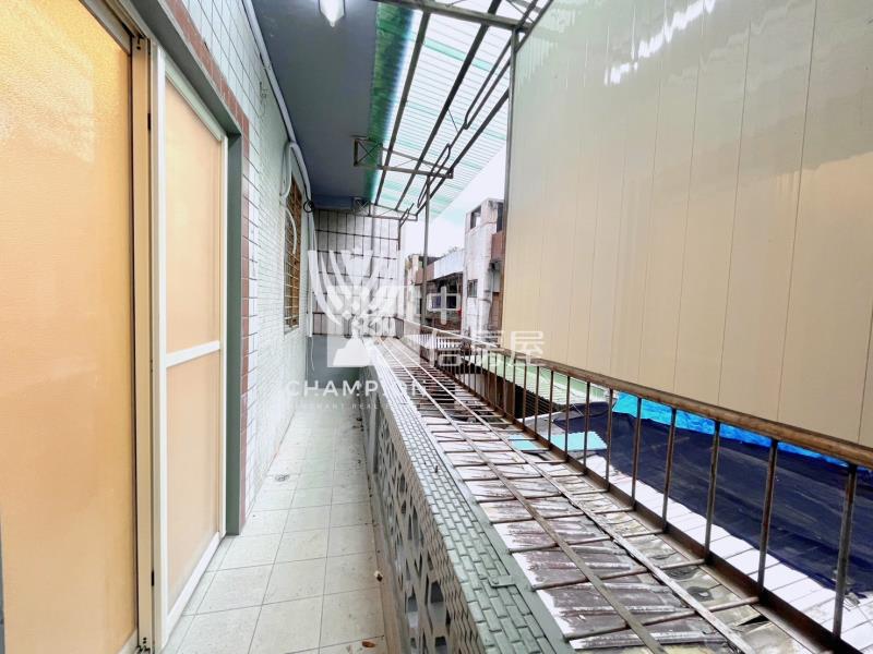 【冠軍】調和美裝三房二樓房屋室內格局與周邊環境