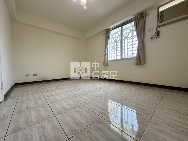 樹仁商圈清優社區雙車別墅房屋室內格局與周邊環境