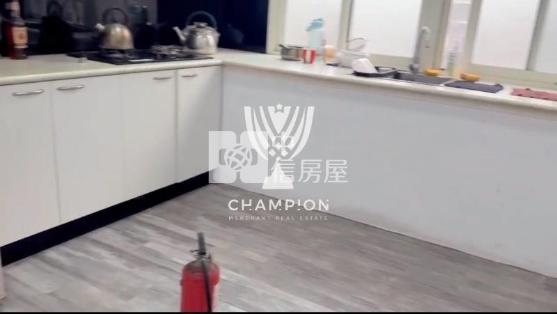 【冠軍】女中旁2F美寓房屋室內格局與周邊環境