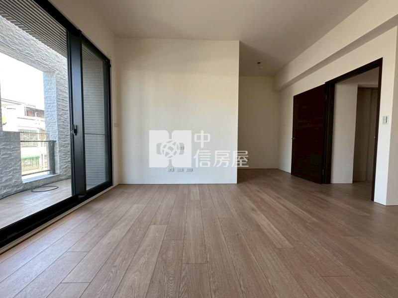 太平長億豪華大地坪大面寬電梯別墅房屋室內格局與周邊環境