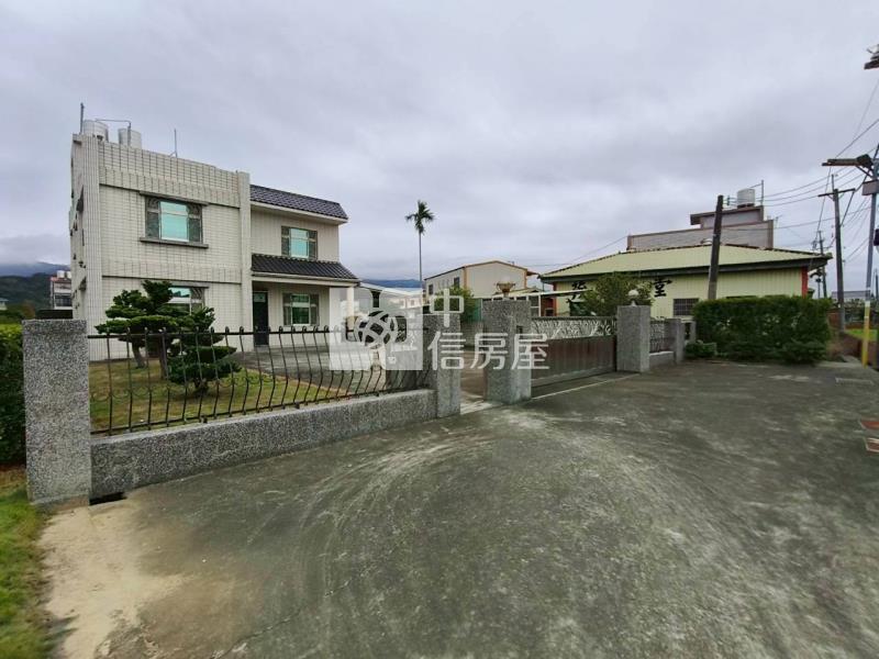 鶴岡臨路田園別墅房屋室內格局與周邊環境