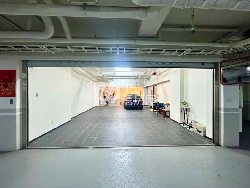 綠建築【深耕12】百坪電梯豪宅別墅房屋室內格局與周邊環境