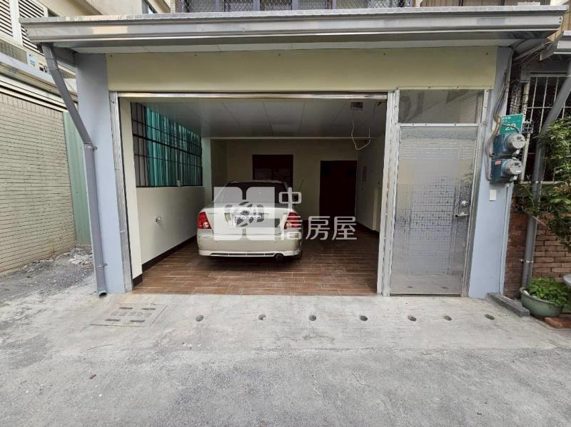 佳里市中心5房整新車墅房屋室內格局與周邊環境