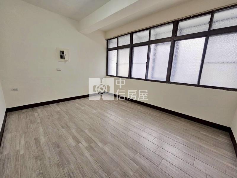 佳里市中心5房整新車墅房屋室內格局與周邊環境