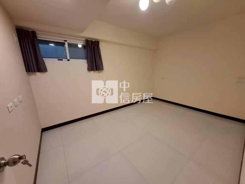 信義國小捷運翻修大樓房屋室內格局與周邊環境