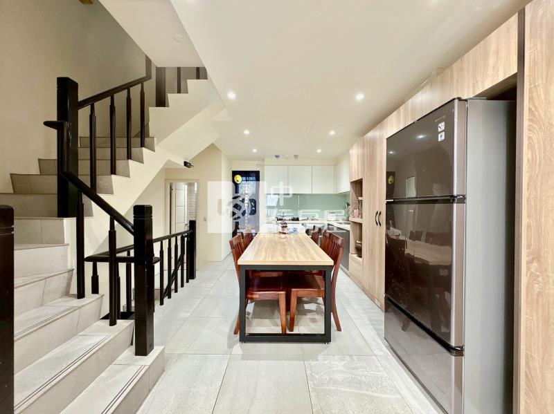 軍功慈濟商圈|輕屋齡五房孝親墅房屋室內格局與周邊環境