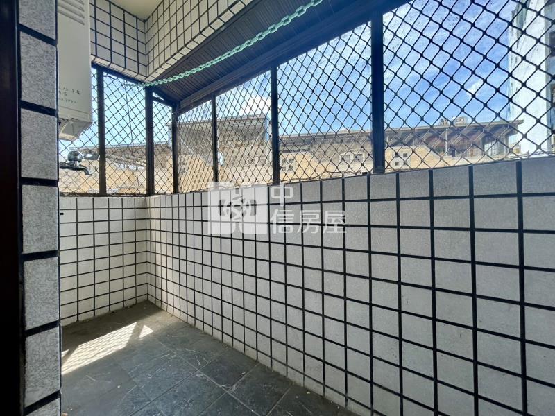 風格畫境｜近昌平商圈大三房平車房屋室內格局與周邊環境