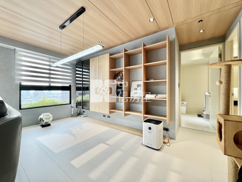 惠宇朗庭|精品級裝潢次頂樓三改二房雙平車房屋室內格局與周邊環境