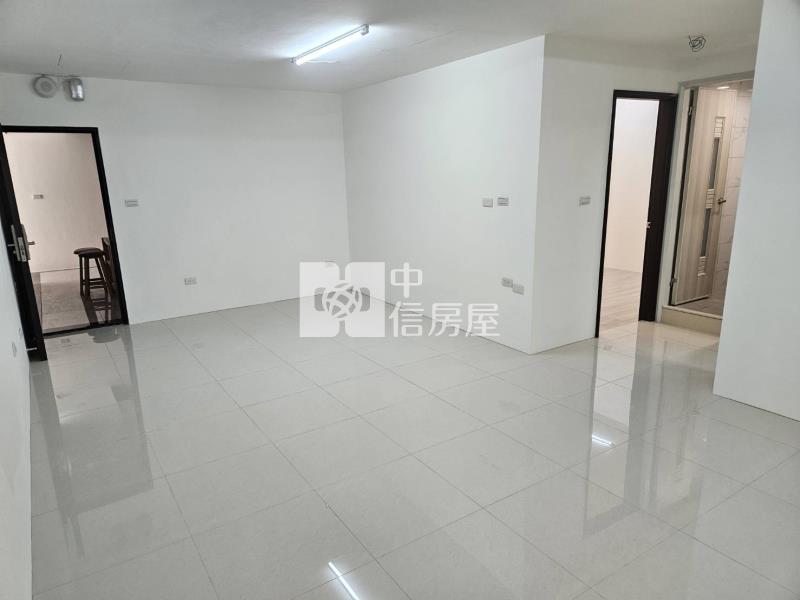 香港半島大廈友愛街全新2房車位B房屋室內格局與周邊環境