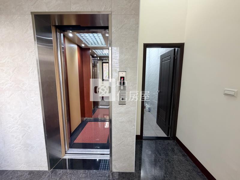 新平國小20米路電梯透店房屋室內格局與周邊環境