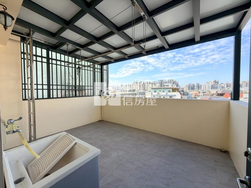 新平國小20米路電梯透店房屋室內格局與周邊環境