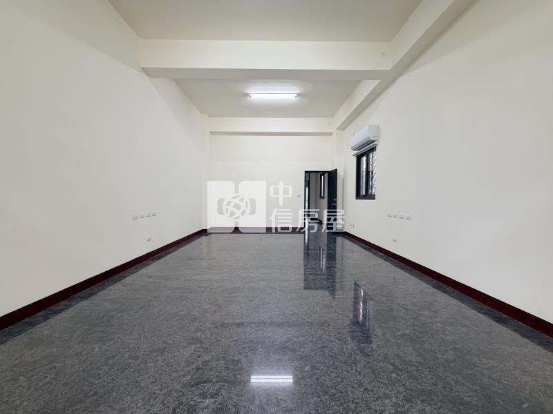 新平國小20米路電梯透店房屋室內格局與周邊環境