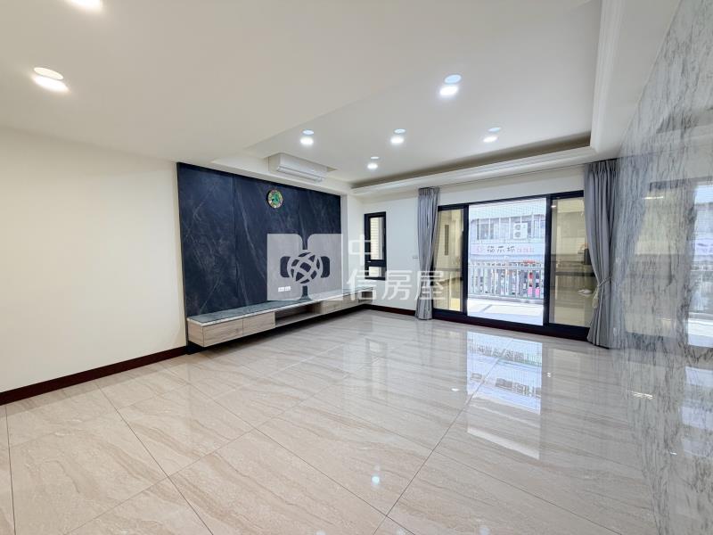 新平國小20米路電梯透店房屋室內格局與周邊環境