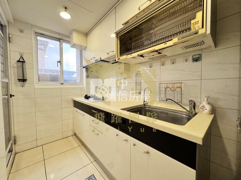 中壢A21旁【法國賞】溫馨典雅三房｜B1平面車位房屋室內格局與周邊環境