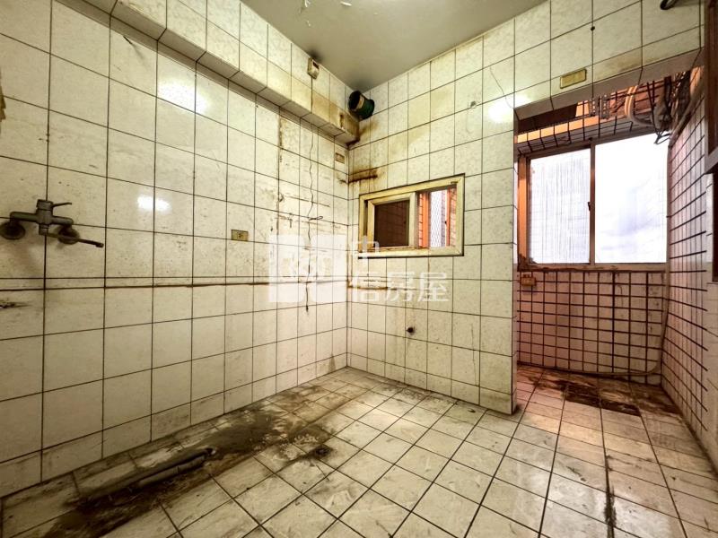 漢唐3+1房車位美廈房屋室內格局與周邊環境