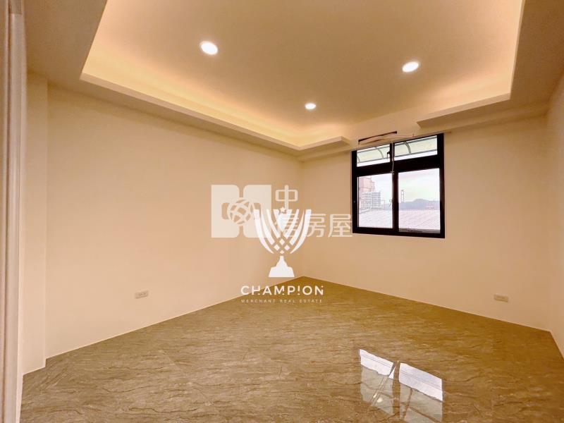 【冠軍】正榮街超美三房房屋室內格局與周邊環境