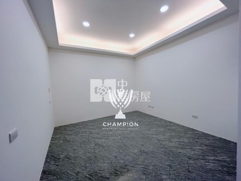 【冠軍】正榮街超美三房房屋室內格局與周邊環境