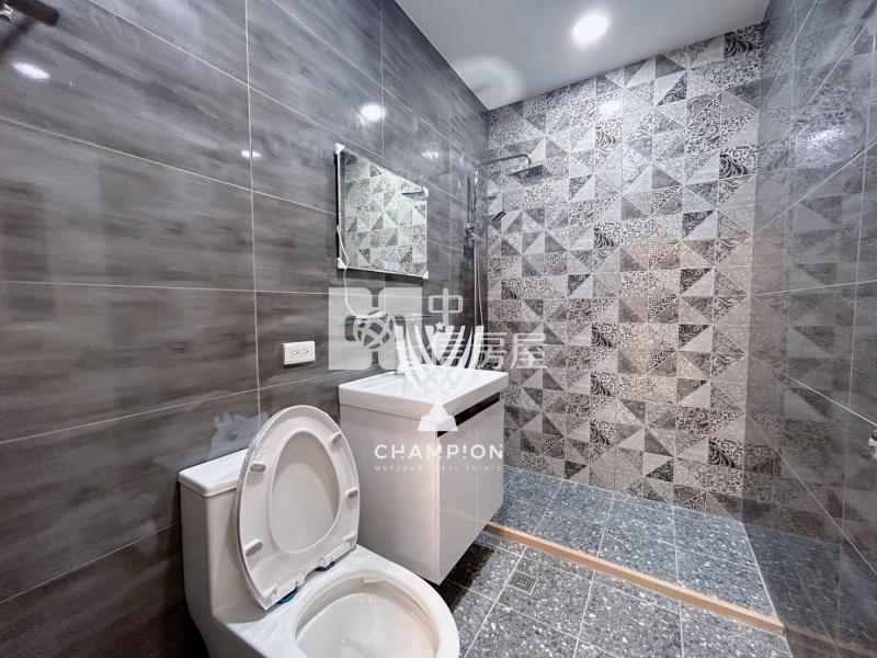 【冠軍】正榮街超美三房房屋室內格局與周邊環境