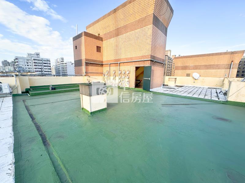 皇后大道明亮4房車位房屋室內格局與周邊環境