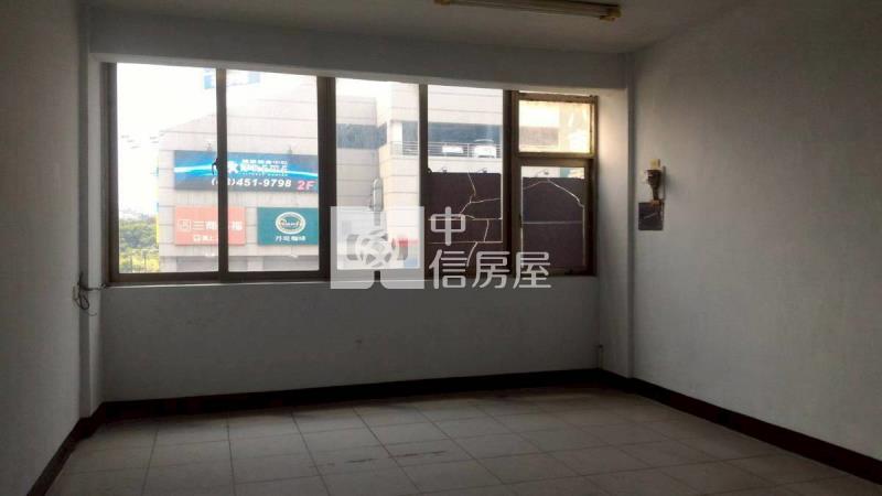 中壢家樂福電梯雙透店房屋室內格局與周邊環境