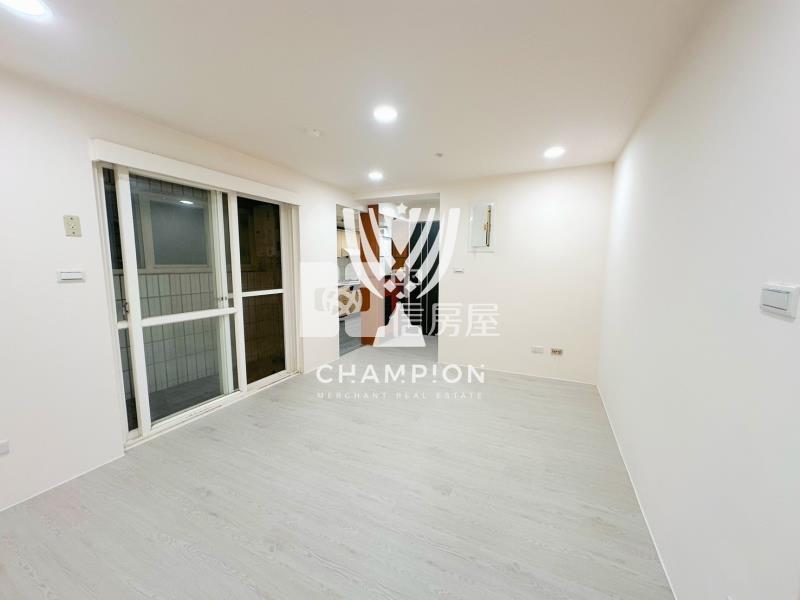 【冠軍】水美典雅2房車位房屋室內格局與周邊環境