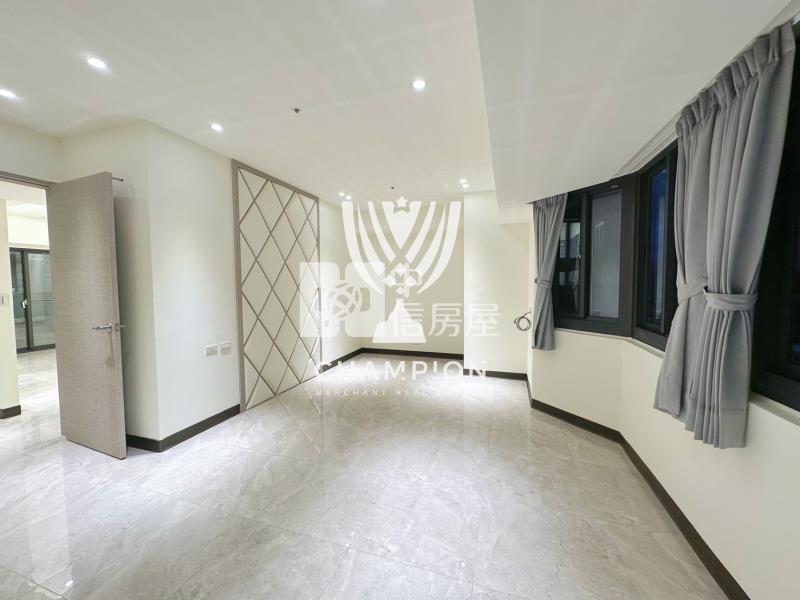 【冠軍】天驕三房車位房屋室內格局與周邊環境