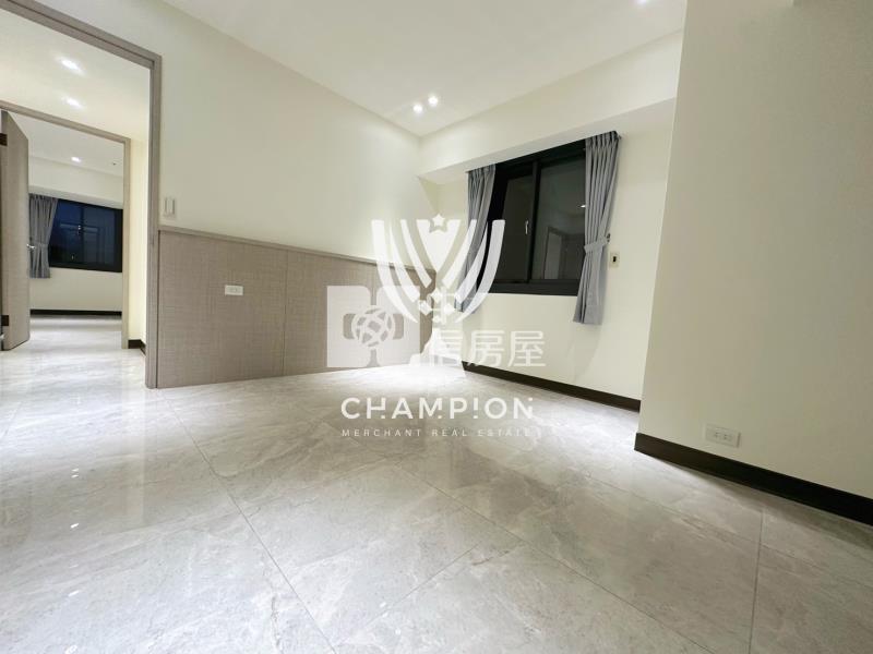 【冠軍】天驕三房車位房屋室內格局與周邊環境