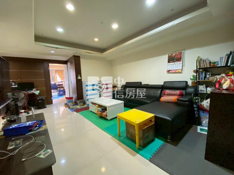 鄉林凱撒高樓層四改三房平面車位美屋房屋室內格局與周邊環境