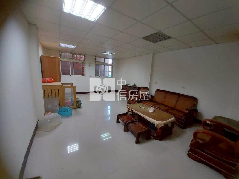 中壢站前電梯大透天房屋室內格局與周邊環境