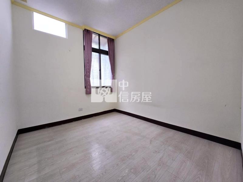 大潤發公寓2樓大3房平面車房屋室內格局與周邊環境