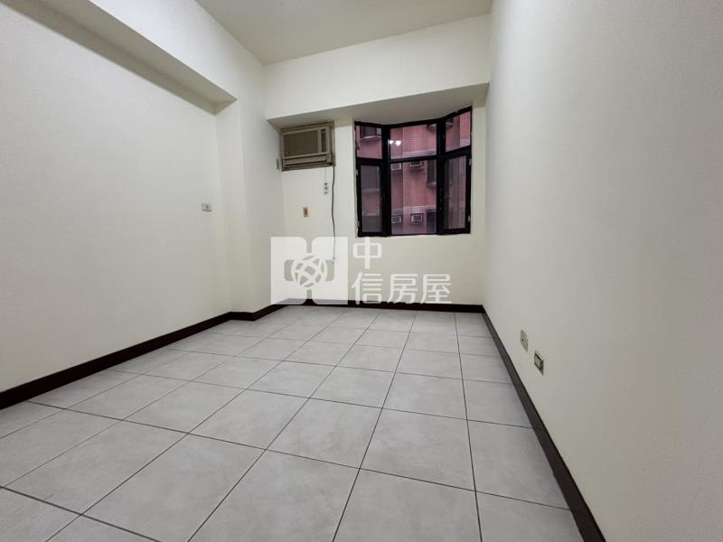 【奔馳】中山芳鄰房屋室內格局與周邊環境