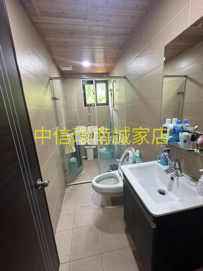 日式獨棟花園別墅房屋室內格局與周邊環境