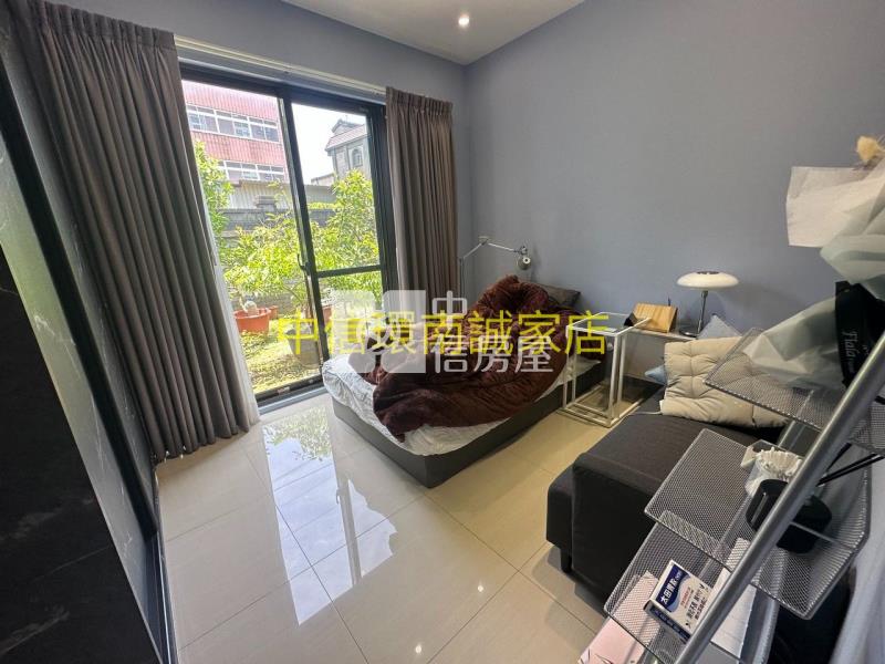 日式獨棟花園別墅房屋室內格局與周邊環境