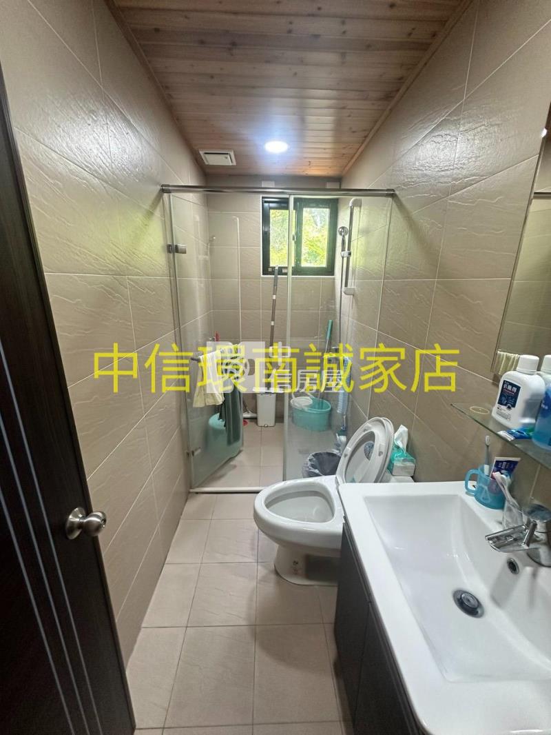 日式獨棟花園別墅房屋室內格局與周邊環境